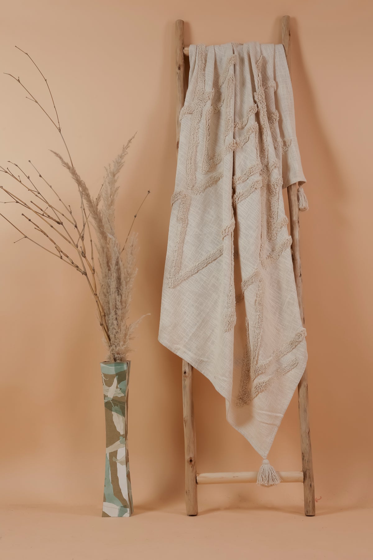 MAKLAK - Modern Tufted Throw