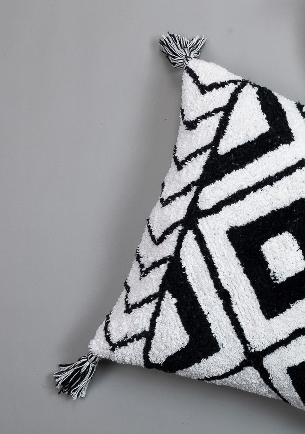 ACTAEA - Designer Tufted Pillow Cover