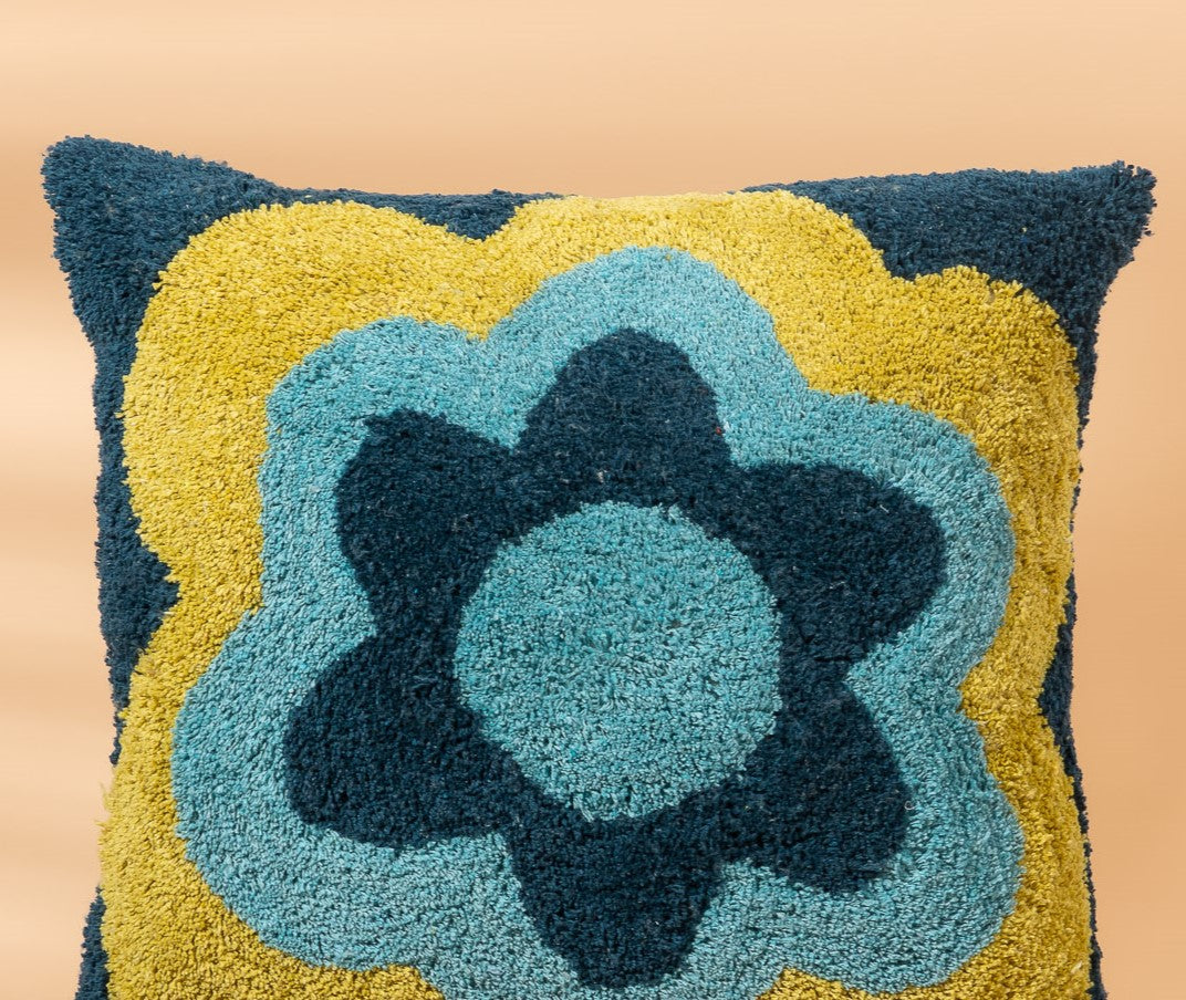 WALLFLOWER - Designer Tufted Pillow Cover