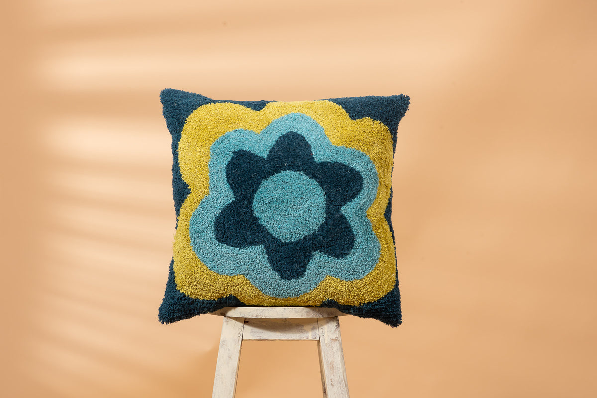 WALLFLOWER - Designer Tufted Pillow Cover
