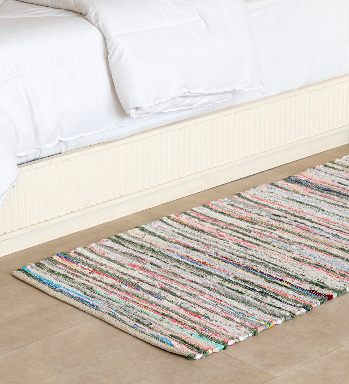 NOOR Black Traditional Hand Woven Cotton Dhurrie Runner Rug (6 ft x 2 ft)