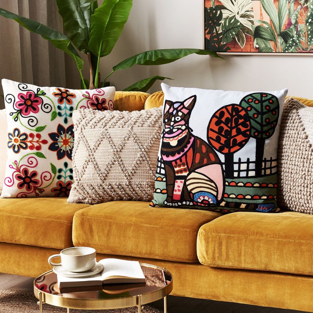MEHSANA - Cat Motif Embroidered Cushion Cover