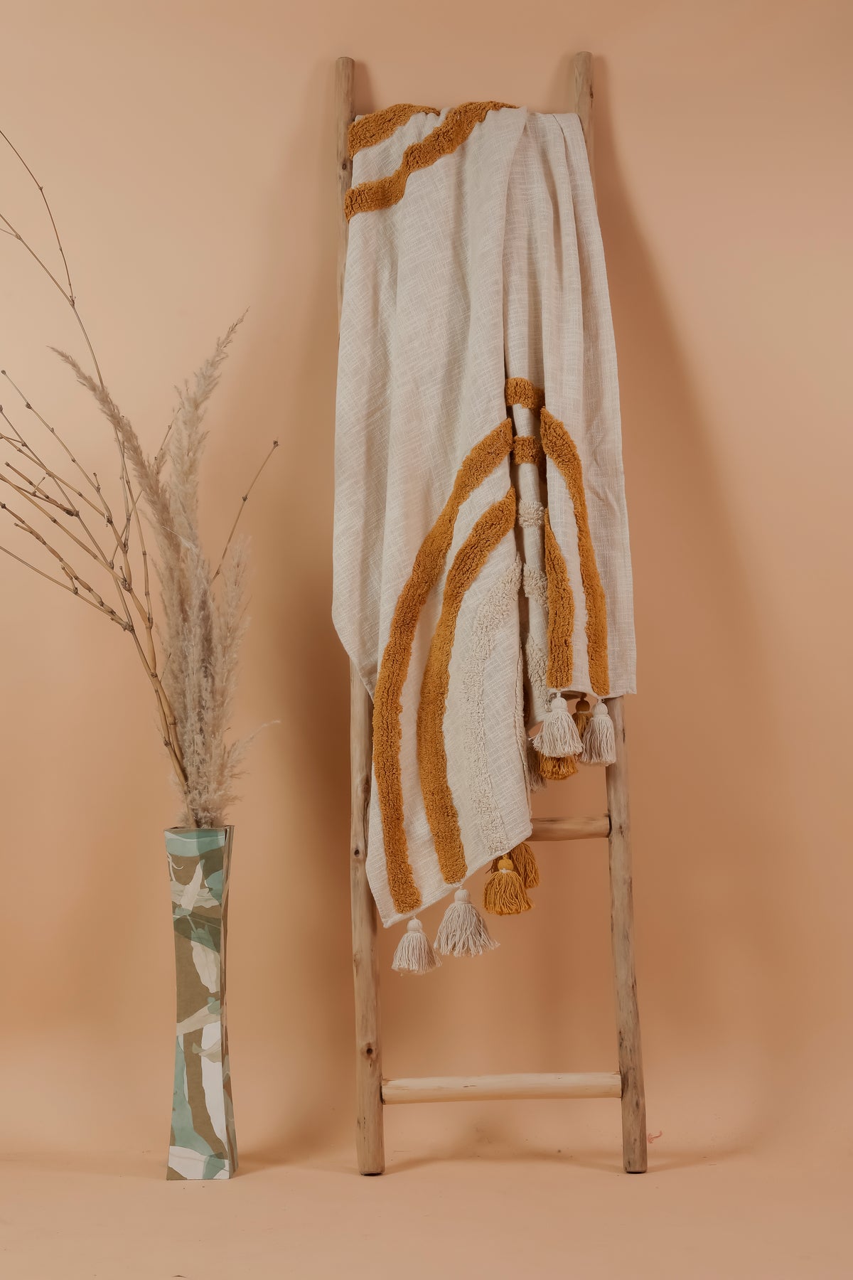 LABYAR - Modern Tufted Throw