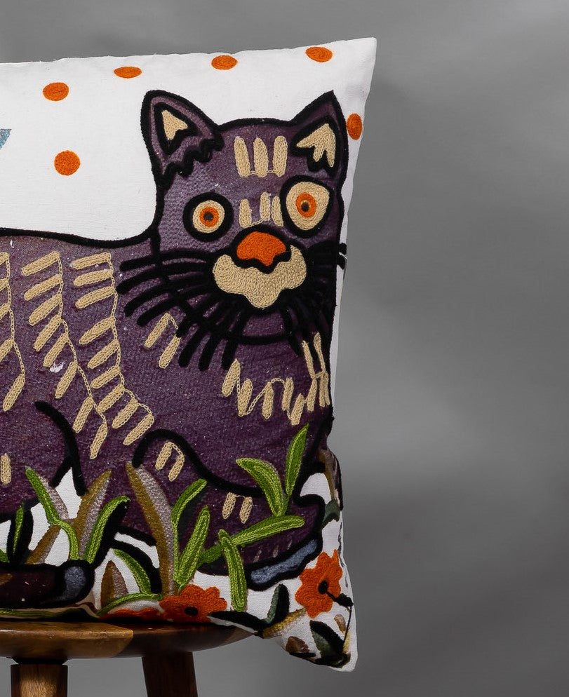 PHUSRO - Cat Motif  Embroidered Cushion Cover