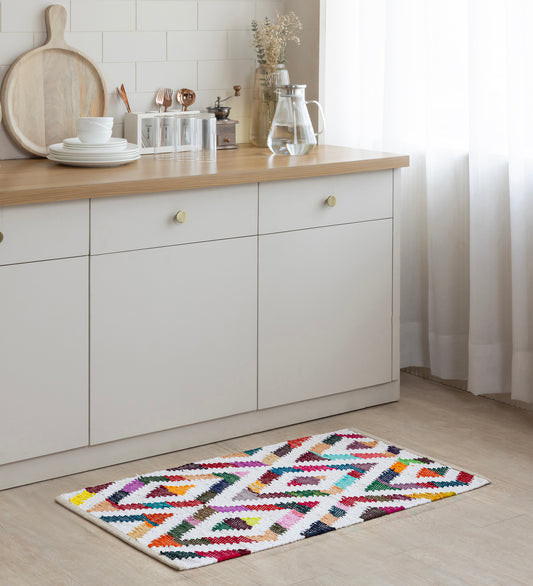 KUMUD White Geometric Hand Woven Cotton Dhurrie Rug (3 ft x 2 ft)