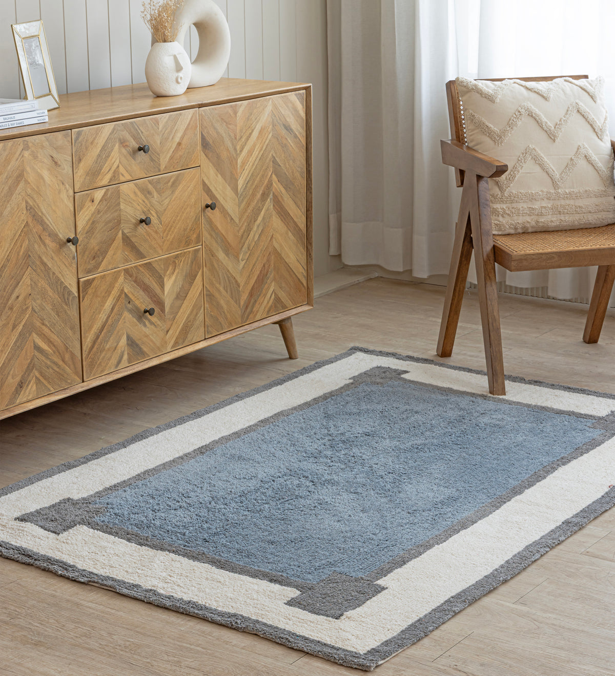 ADIRA Blue Geometric Hand Woven Cotton Dhurrie Rug (8 ft x 5 ft)